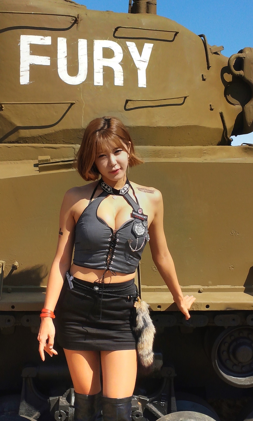 韩国顶级Showgirl许允美 釜山坦克世界 1